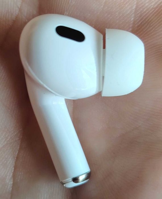 earbuds - casti wireless cu cutie