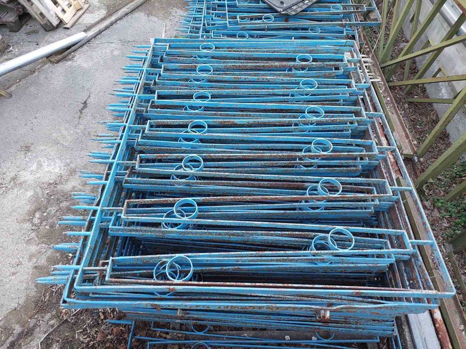 Оградни пана, метална ограда