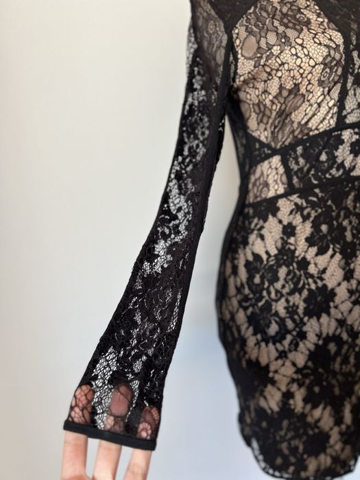 Уникалка рокля с гол гръб, нова