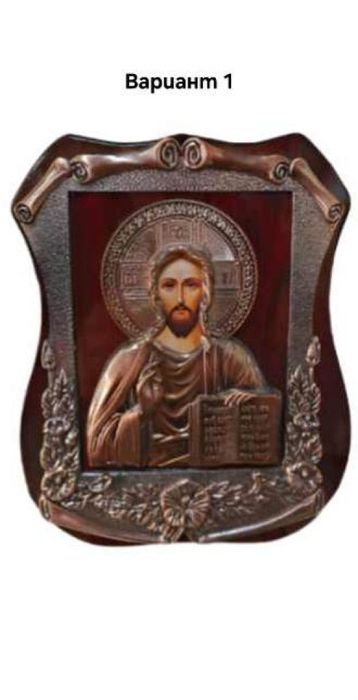 Изящна икона с красиви орнаменти, стилна рамка.