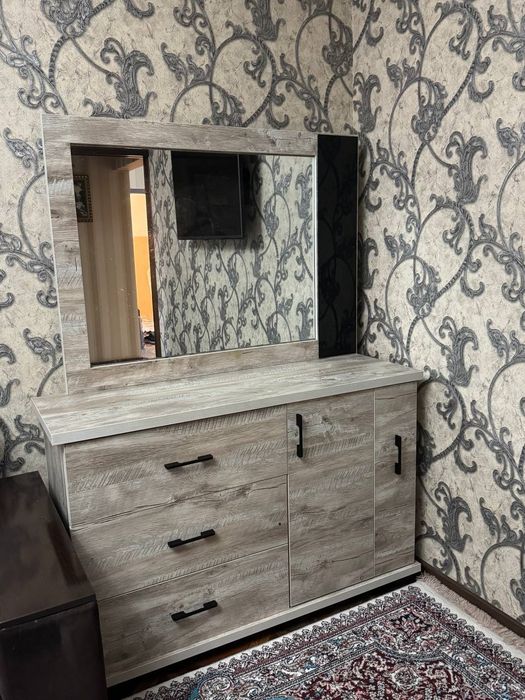 Срочно продам спальный гарнитур