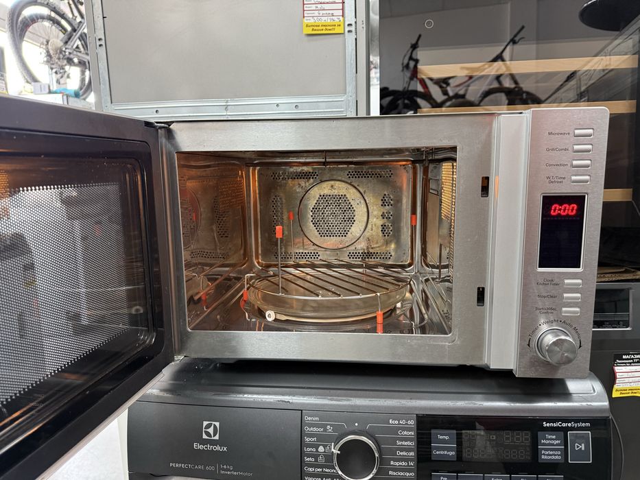 Микровълнова фурна  30литра