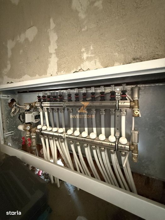 Casă spațioasă cu teren 806 mp