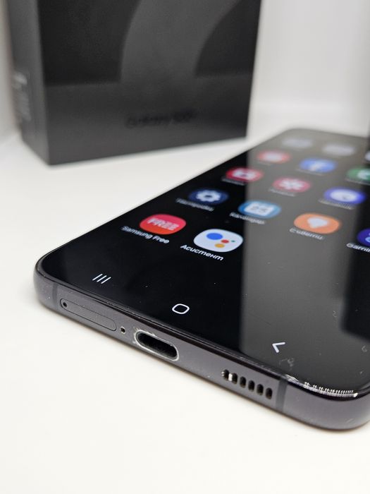 Samsung Galaxy S22+ (Plus) 128Gb/8Ram Black