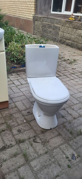Раковина и унитаз