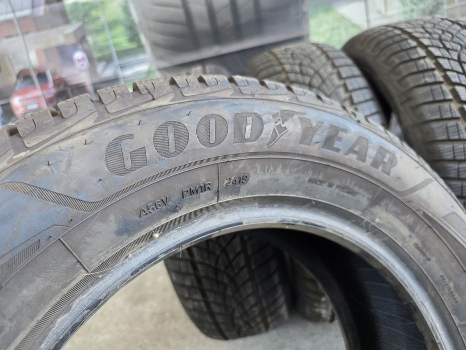 215/65/16 Goodyear 4бр
