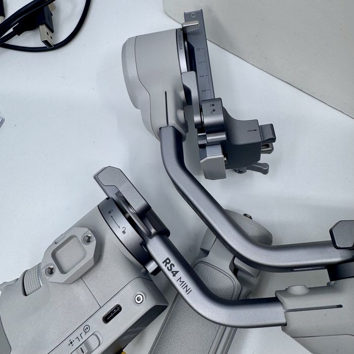 Stabilizator/Gimbal DJI RS4 Mini | NOU | Desigilat | Factura + Garantie |