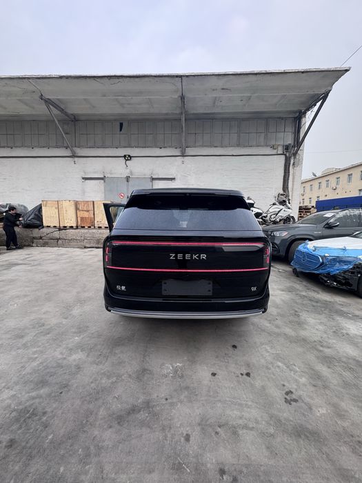 Zeekr 9x ultra 70 kw тайер