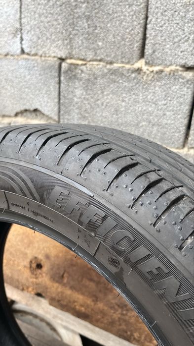 Летние шины 215/55/17.