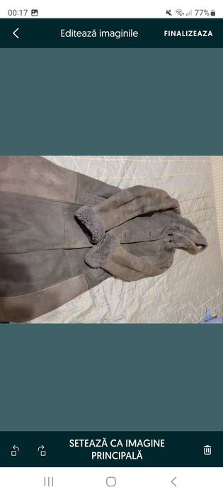 Cojoc natural, model vechi, bine intretinut, culoarea gri ( 40- 42 )