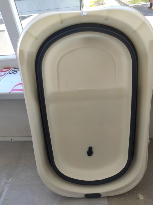 Детская ванночка , очень удобная