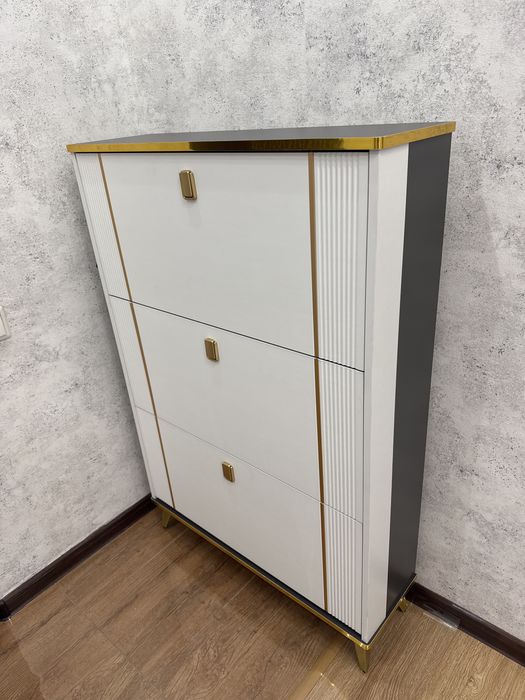 Продается обувница