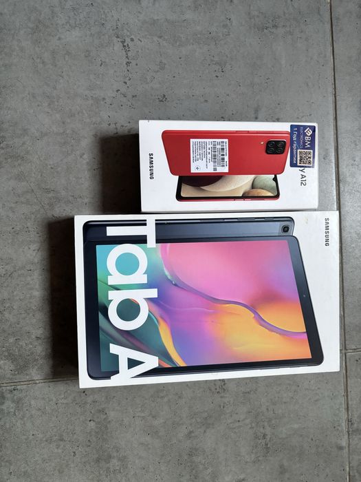 Продается 2 планшета ) и один телефон