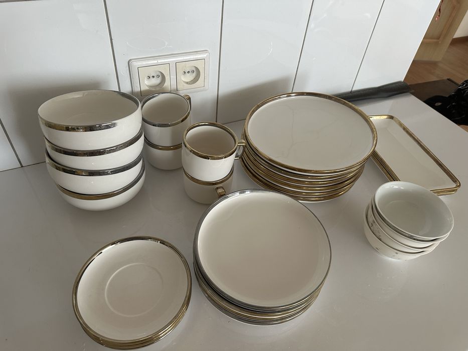 Посуда в хорошем состоянии срочно забирайте