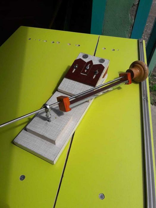 Приспособление для заточки ножей