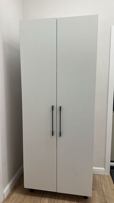 Продам шкаф со штангой