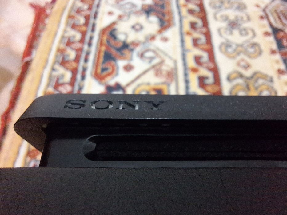 PS4 SLIM с играми