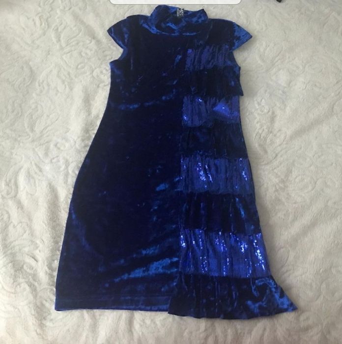 Нарядное платье из бархата