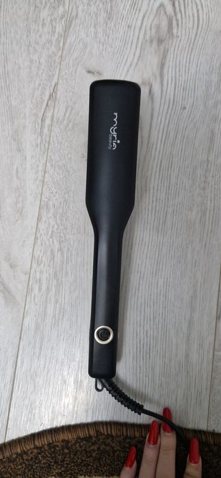 Placă de îndreptat părul