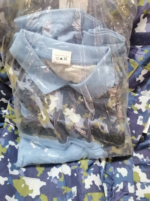 Costum combat albastru de intemperii