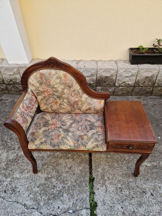 Прекрасна антикварна френска салонна барокова пейка