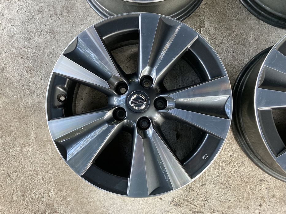 Оригинални джанти Nissan / Нисан 17" 5х114.3