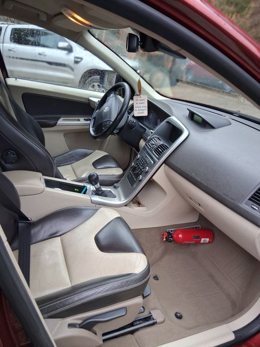 Volvo xc60 2009 manualAWD