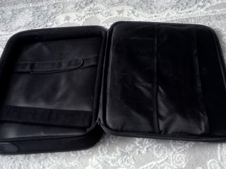 Сумка для ноутбука бус