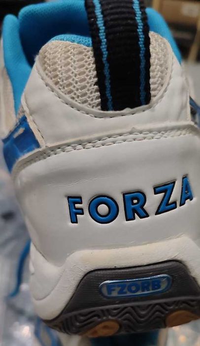 Мъжки маратонки номер 49