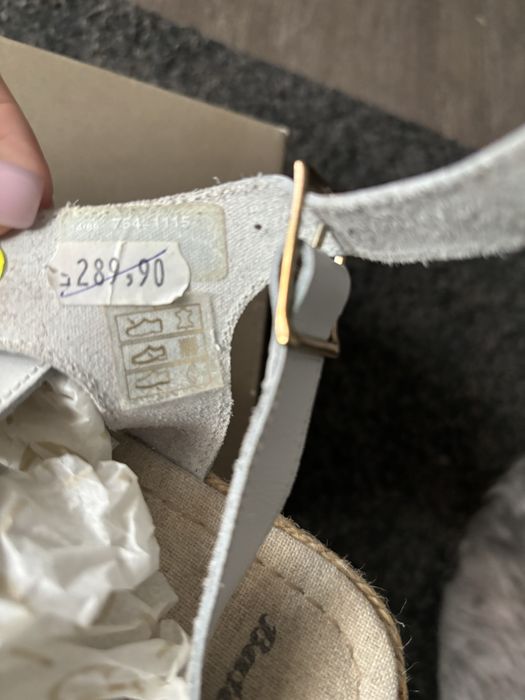 Sandale albe cu plaforma Bata