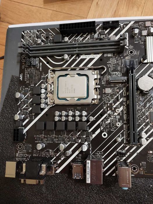 Intel Core i5 12400 + Asus Prime H610M-E D4 (DDR4)