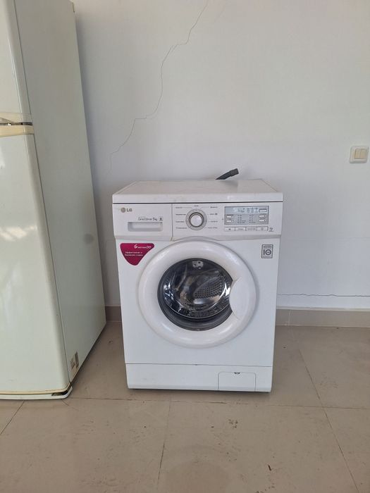 Продам стиральную машинку