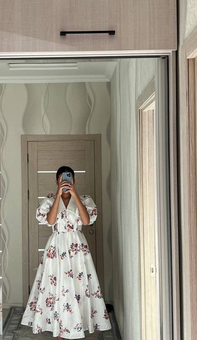 Вечерние платья.