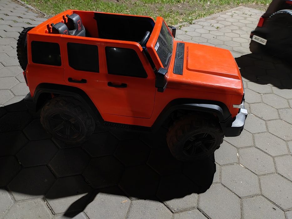 Продам детские электромобили