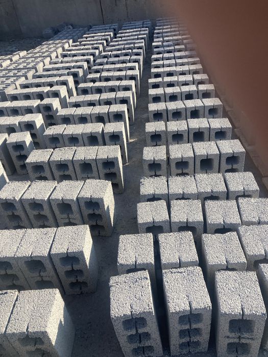 Шлакоблок пресованный