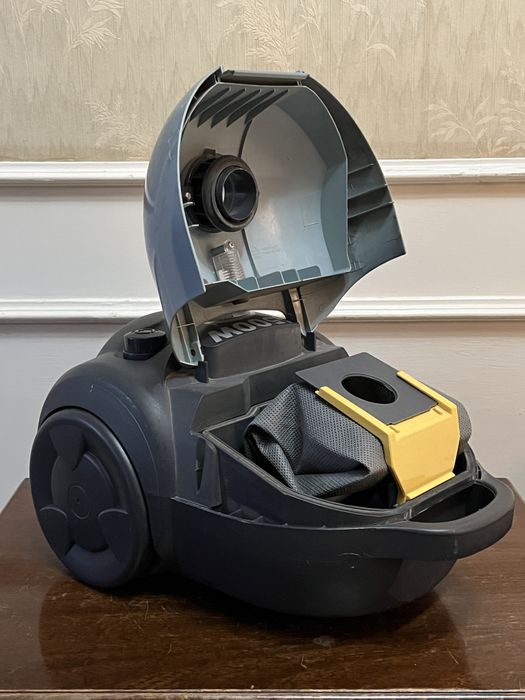 Пылесос LG V-CP253RT