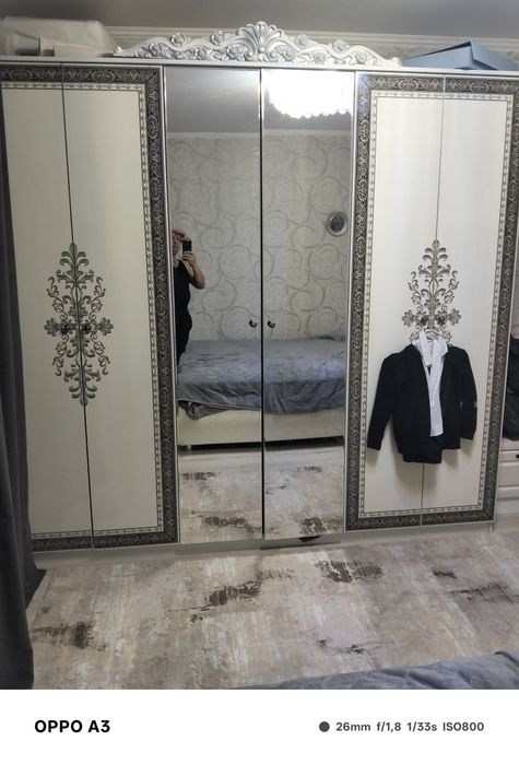 Продается спальный гарнитур