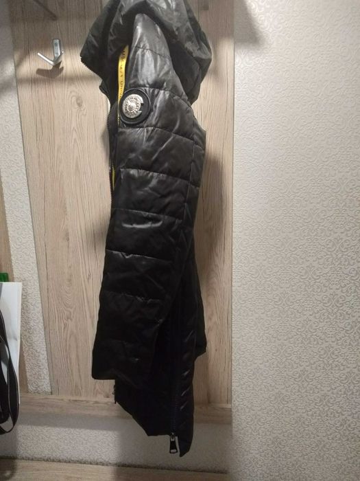 Продам куртку осенюю