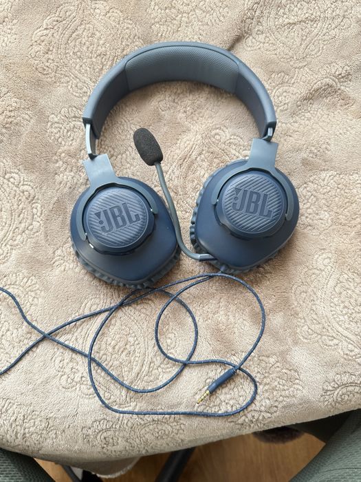 Слушалки JBL