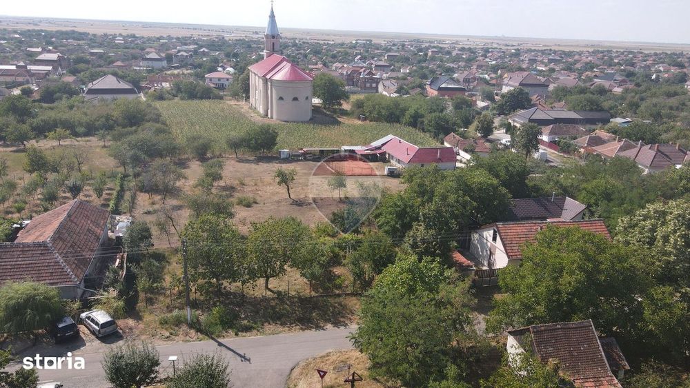 Teren intravilan 896 mp pentru casa in Siria la Soseaua spre Cetate