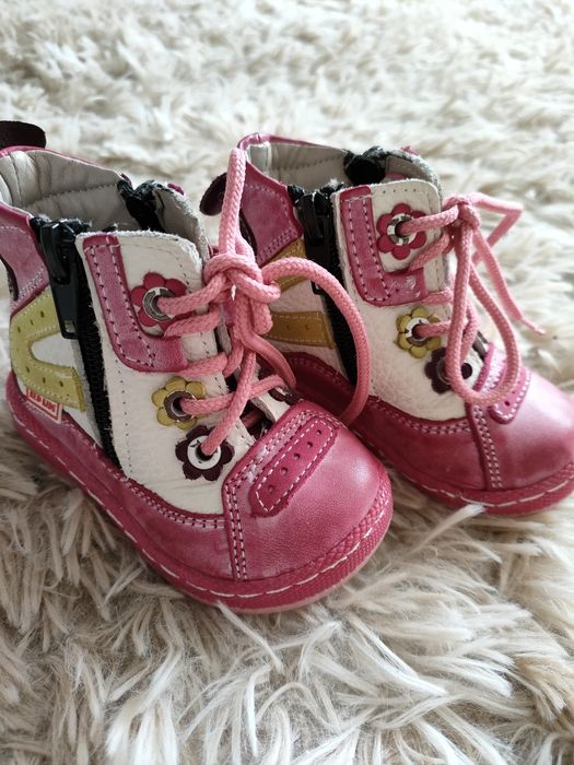 Продаю ботиночки