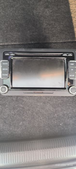 Navigatie rcd 510 versiune cu DAB