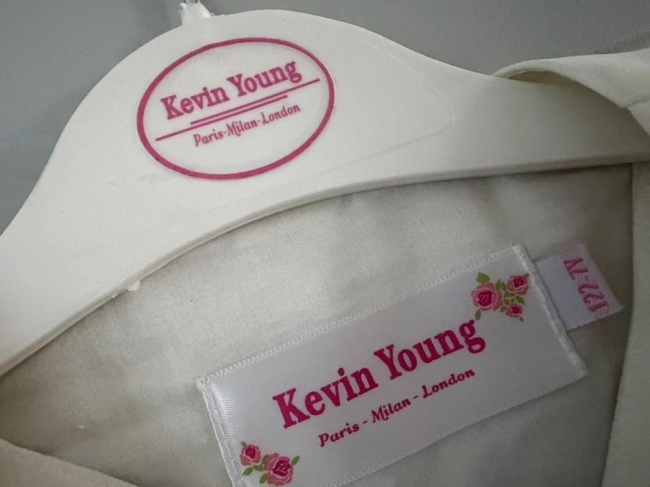 Продам платье на девочку, рост 122