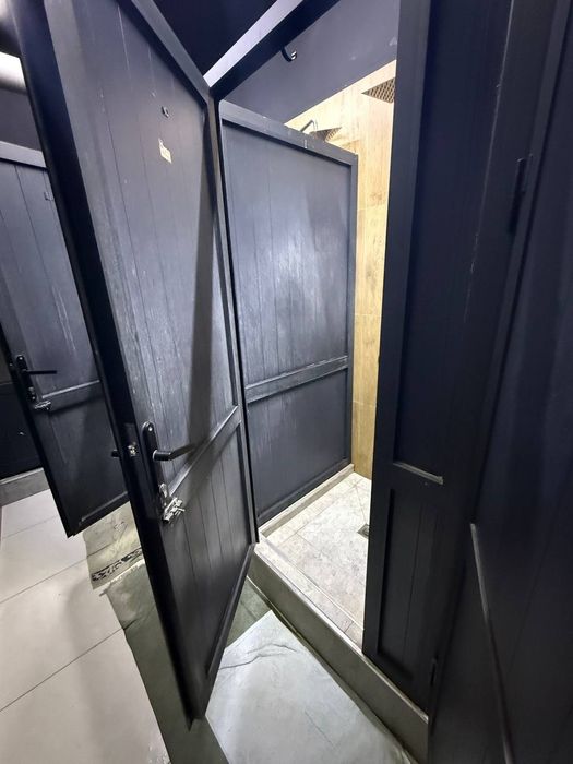 Продаются душевые кабинки