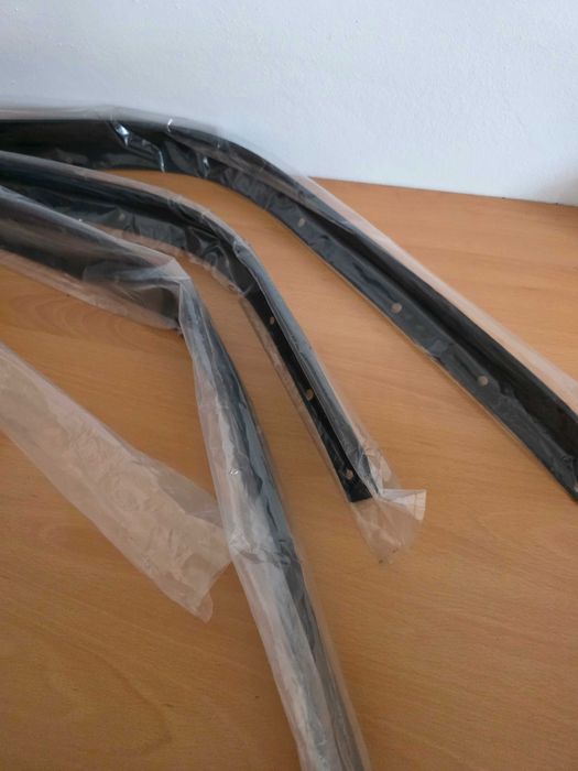 Set 4 extensii overfendere Jeep Wrangler JL / JLU 2018+ (aripi înalte) - NOI, sigilate