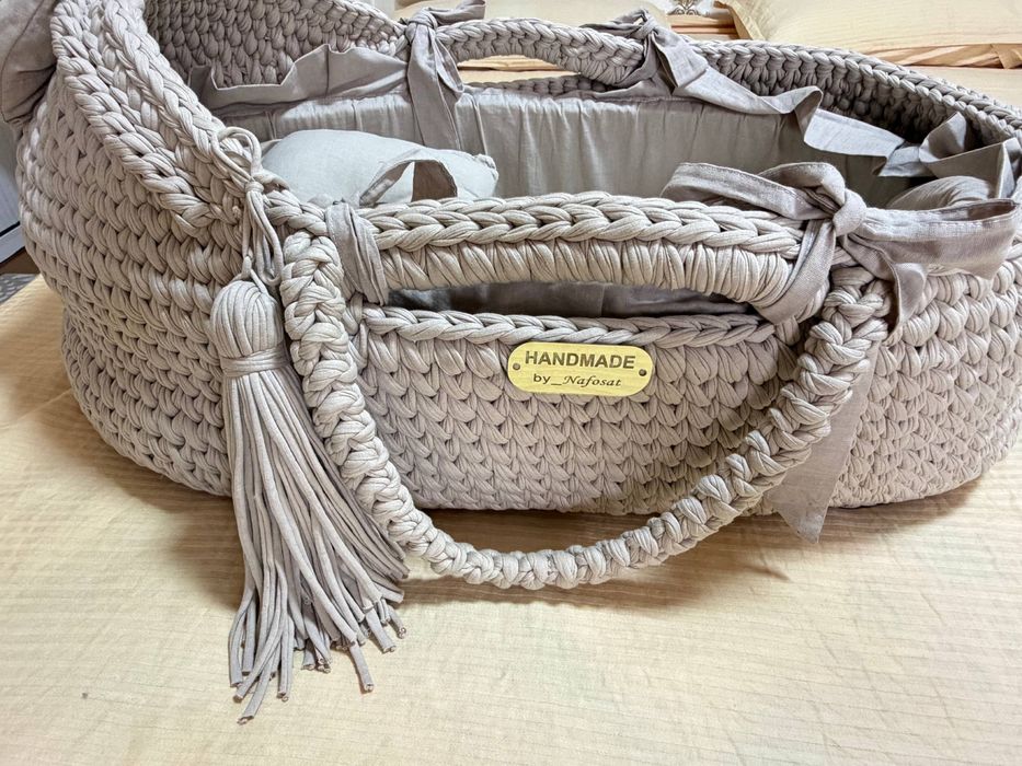 Корзина для новорожденных (ручная работа)