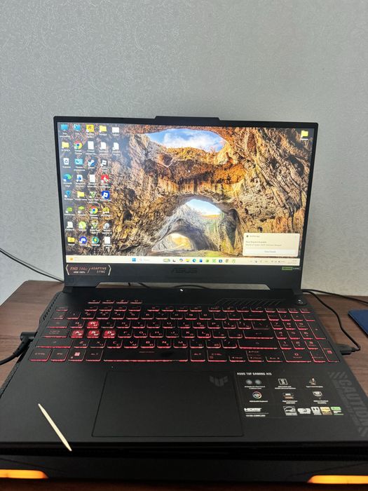 Продам ноутбук Asus игровой