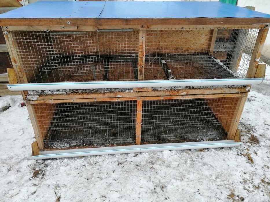 Продам 2 КЛЕТКИ  ПОД броллеров , птицу .