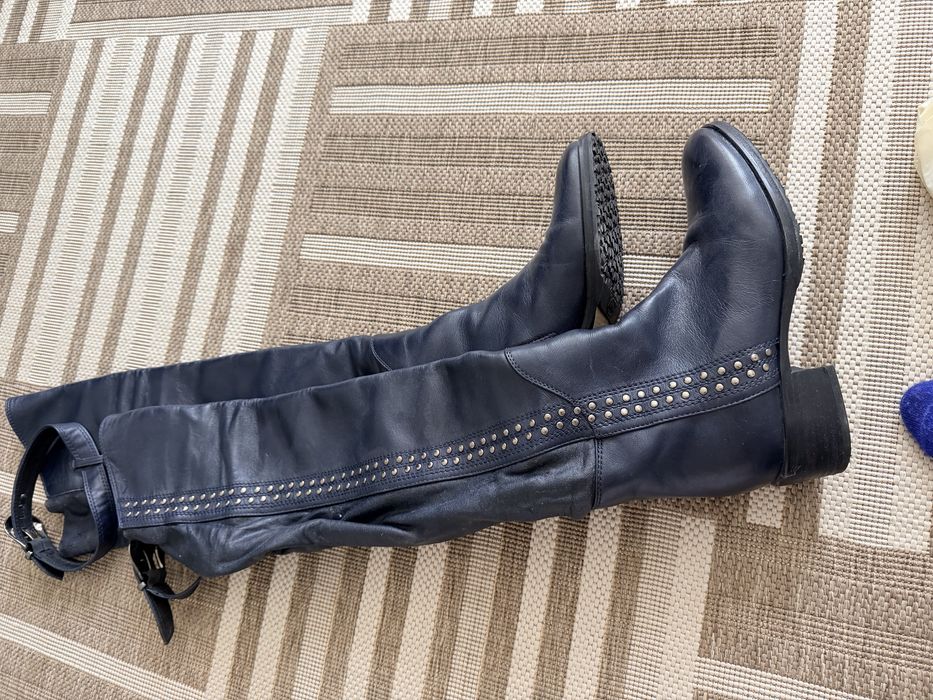 Отдам обувь бесплатно