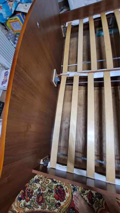 Продам кровать 160/200
